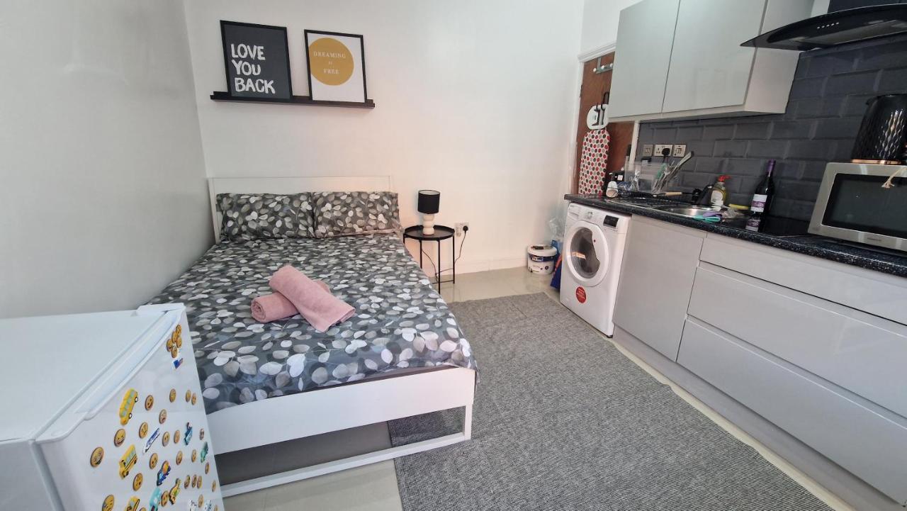 Small Cozy Studio Zone 1 London Eksteriør bilde